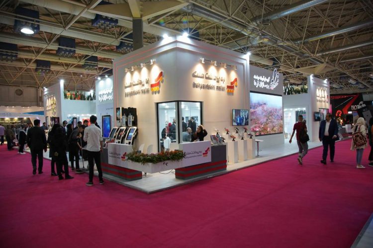 بازدید وزیر ارتباطات از غرفه بهسازان فردا در الکامپ1402(+عکس)