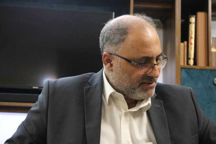 نکسوس وان (Nexus One) املاک و نبرد با پلت فرم ها