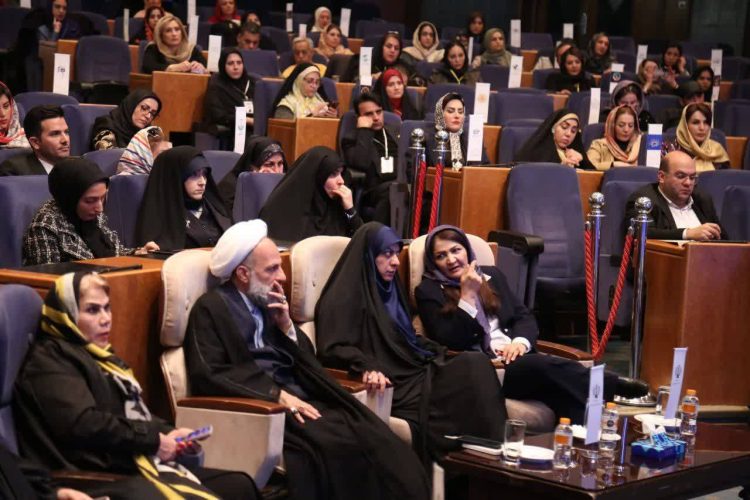 جشنواره ملی بانوی ایرانی باور دو برگزار شد