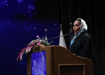 نگاه ویژه هلدینگ رمز موفقیت به مفاخر اقتصادی