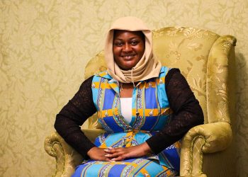 معرفی اپفیا نیاشا موساوِنگانا؛ عضو حزب حاکم زیمبابوه و فعال توسعه اجتماعی