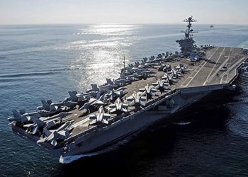 ناوهای آمریکا نزدیک شدند؛ دیپلماسی دورتر شد؟